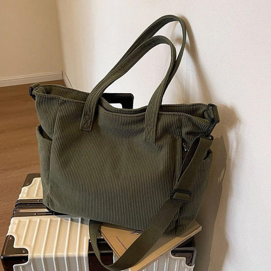 Verde BOLSO TOTE ACANALADO ALMA CON DETALLE DE CUERDA ZYRO